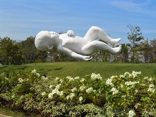 The-Worlds-Most-Bizarre-and-WTF-Statues-0019