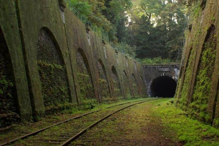 15 Creepy Abandoned Places From Around The World. The House In The Woods Is Horrifying!