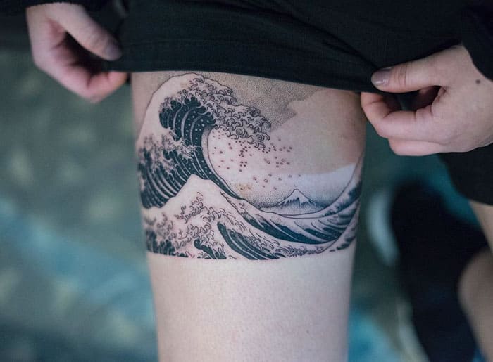 The-Great-Wave-Off-Kanagawa-Hokusai-tattoo