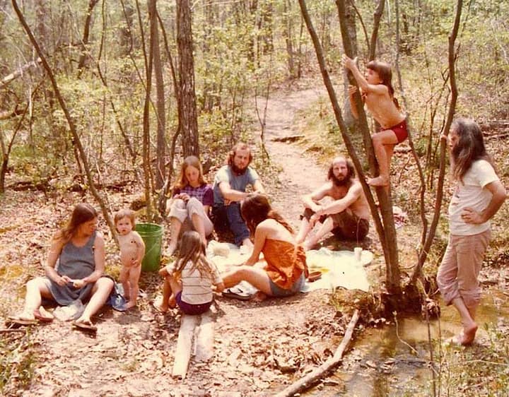 hippie-commune-creek