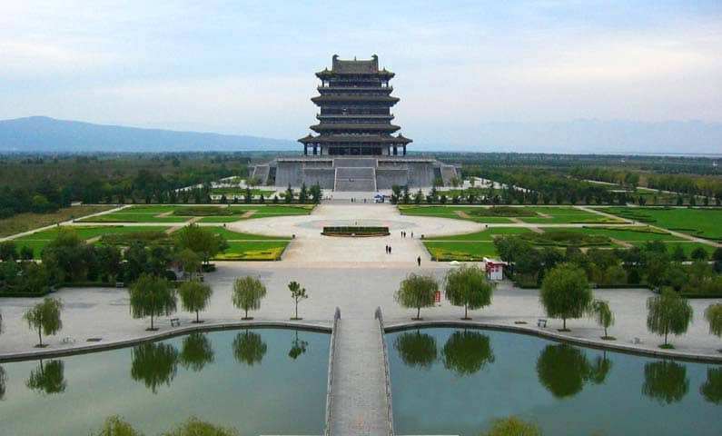 Guanque Tower (Stork Tower)