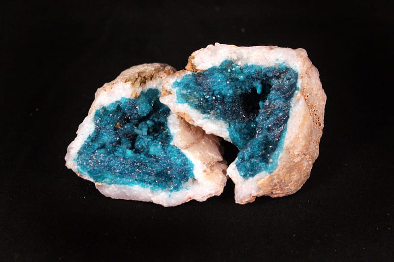 Geodes, crystals, minerals