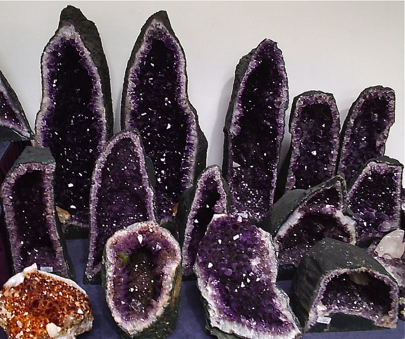 Geodes, crystals, minerals