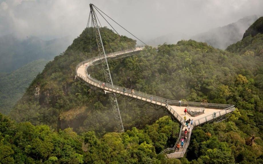 24 of the most creepy places on the planet to look down (56 HQ Photos) Langkawi Sky Bridge, Malaysia