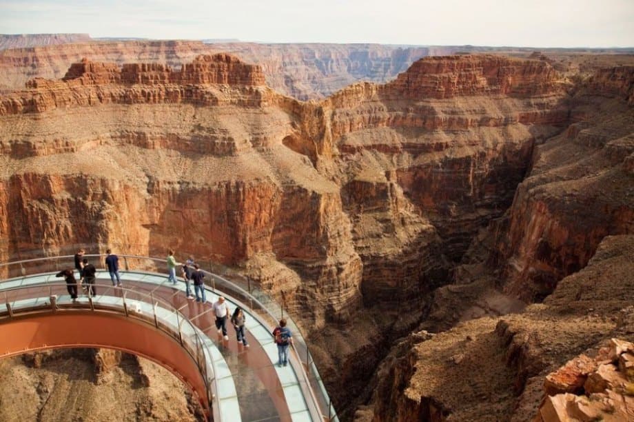 24 of the most creepy places on the planet to look down (56 HQ Photos) The Grand Canyon Skywalk