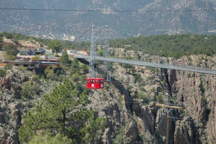 24 of the most creepy places on the planet to look down (56 HQ Photos) This bridge crosses the 1000 foot deep Royal Gorge, making it the highest bridge in the United States. Few are brave enough to go across the gorge in a bridge, let alone a cable car. Via Distractify