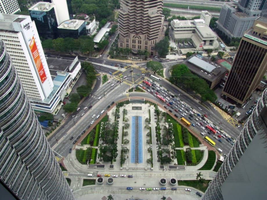 These towers stand at nearly 1,500 foot tall. The bridge between them is only about ⅓ of the way up, but 550 feet is sufficient height to be mortified.